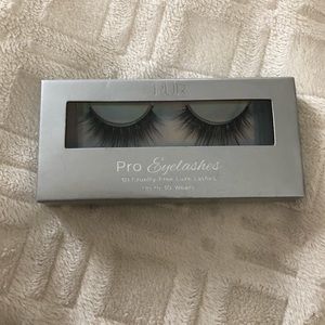 PUR eyelashes